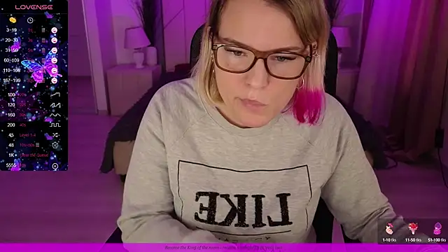 EVAshinyGIRL online show from 02-04-25, 07:40