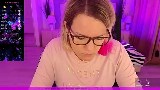 EVAshinyGIRL online show from 02-08-25, 07:59