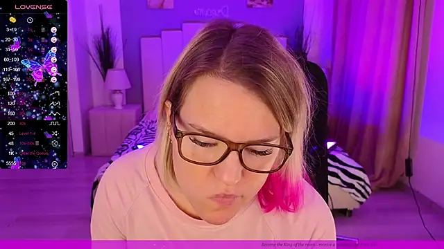 EVAshinyGIRL online show from 02-09-25, 07:49