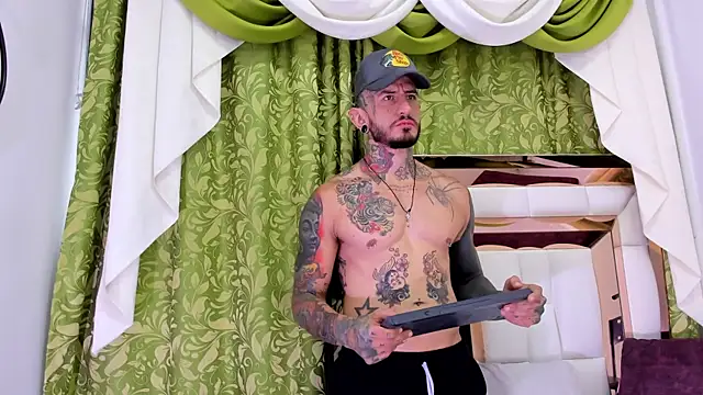 Snapshot of dilan_scootk_ chatting on 10-26-25, 11:16 dilan scootk online show from 10-26-25, 11:16