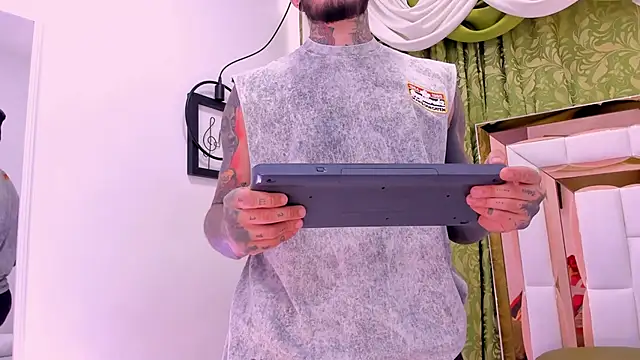 Snapshot of dilan_scootk_ chatting on 12-02-25, 07:31 dilan scootk online show from 12-02-25, 07:31