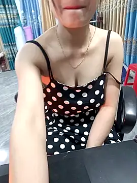 Snapshot of Little-star- chatting on 01-22-25, 07:03 Little-star- online show from 01-22-25, 07:03