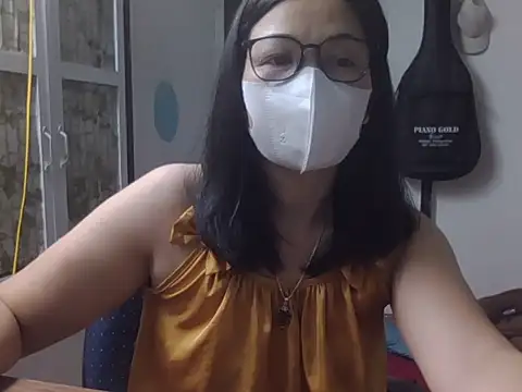 Snapshot of JuliaCiona chatting on 11-09-25, 05:55 JuliaCiona online show from 11-09-25, 05:55