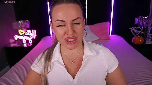 KiraCandyS online show from 11-07-25, 03:23