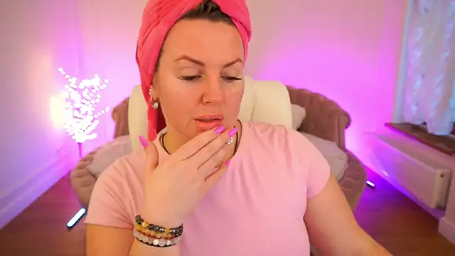 KiraCandyS online show from 02-15-26, 02:25