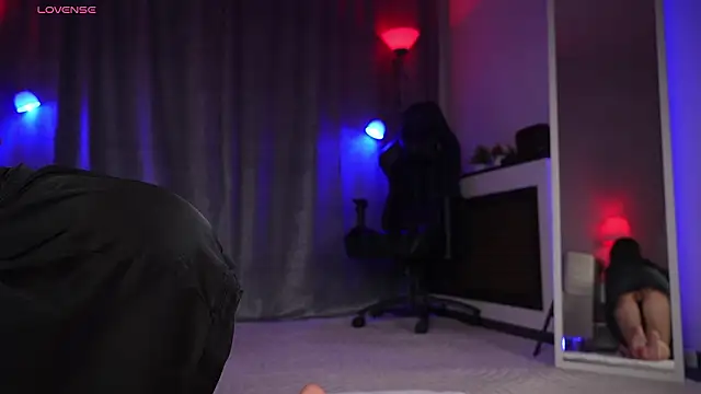 Amely Young online show from 03-06-26, 02:41