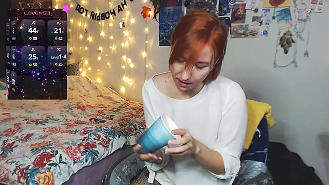 Snapshot of licentia__poetica chatting on 12-18-24, 10:13 licentia poetica online show from 12-18-24, 10:13