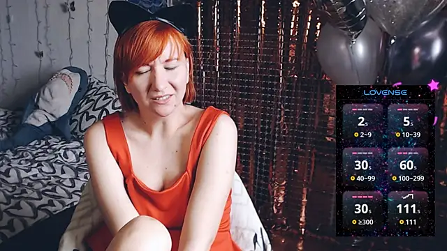 Snapshot of licentia__poetica chatting on 02-15-25, 08:11 licentia poetica online show from 02-15-25, 08:11