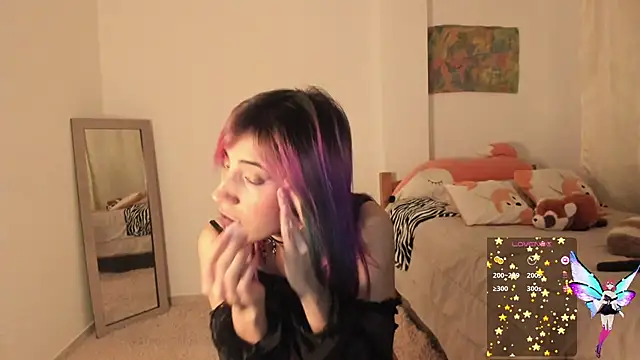 linnie  online show from 01-12-25, 01:42