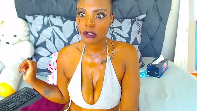 Snapshot of SAVAGExBOO chatting on 01-24-25, 06:14 SAVAGExBOO online show from 01-24-25, 06:14