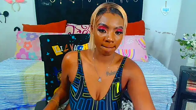 Snapshot of SAVAGExBOO chatting on 09-10-25, 09:48 SAVAGExBOO online show from 09-10-25, 09:48