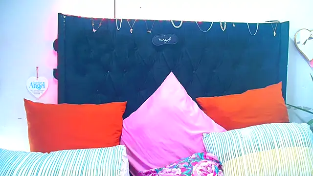 Snapshot of SAVAGExBOO chatting on 12-18-25, 03:12 SAVAGExBOO online show from 12-18-25, 03:12