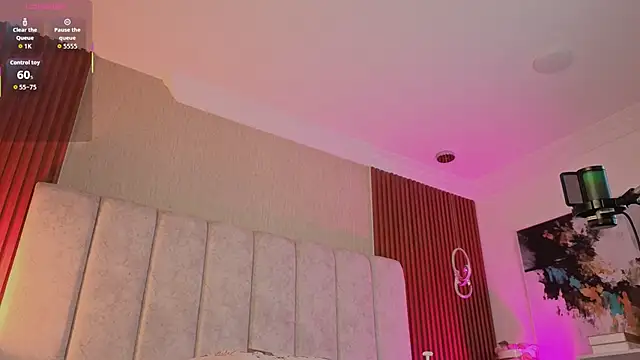 HannaRed  online show from 04-15-26, 07:32