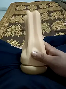 Unicorns74 online show from 12-29-24, 04:19