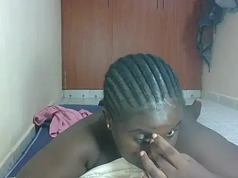 hotebbbyy online show from 04-25-26, 07:44