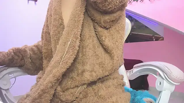 Snapshot of meribeth303av chatting on 12-10-24, 02:16 meribeth303av online show from 12-10-24, 02:16