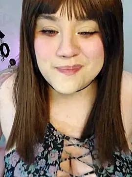 ItsNaiixa online show from 12-13-25, 10:59