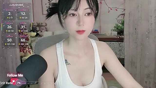 Lisa-s online show from 10-10-25, 01:21