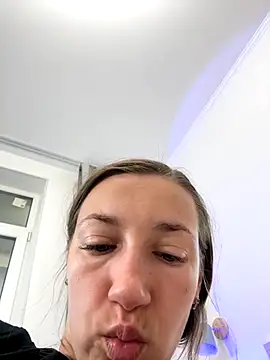 KateRedgar online show from 12-05-25, 09:18