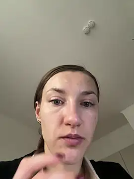 KateRedgar online show from 04-03-26, 01:53