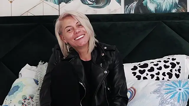 tanyagrey online show from 04-24-26, 05:43