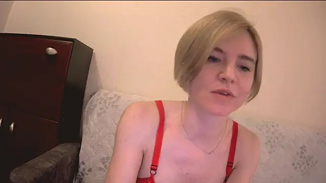 Snapshot of Eva_vagner chatting on 03-15-25, 08:26 Eva vagner online show from 03-15-25, 08:26