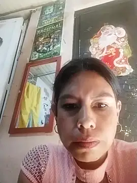 Alanagracia online show from 12-17-25, 01:06