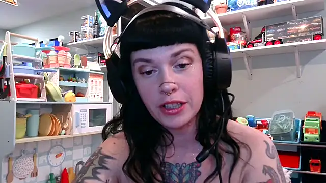 Marcelinegoddess online show from 02-24-25, 04:16