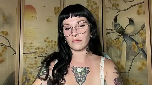 Snapshot of Marcelinegoddess chatting on 07-23-26, 03:48 Marcelinegoddess online show from 07-23-26, 03:48