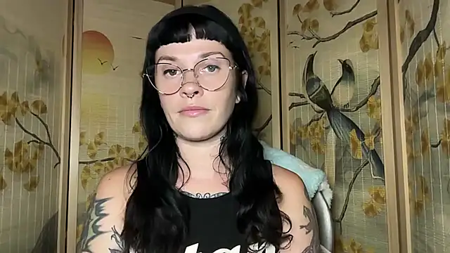 Snapshot of Marcelinegoddess chatting on 07-27-26, 03:46 Marcelinegoddess online show from 07-27-26, 03:46