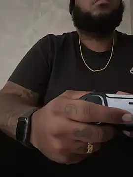 Snapshot of JhonnaFrrr chatting on 12-14-24, 02:31 JhonnaFrrr online show from 12-14-24, 02:31