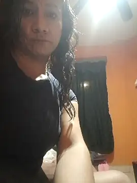 miicheele32 online show from 01-02-25, 08:17