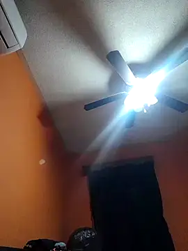 miicheele32 online show from 03-19-25, 08:01