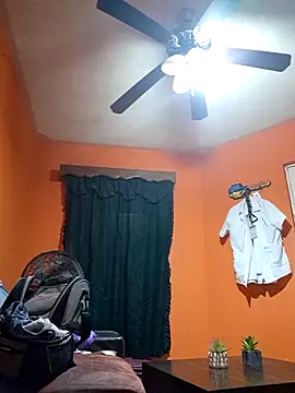 miicheele32 online show from 11-13-25, 01:59