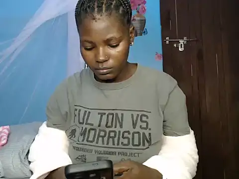 TrishaKalid online show from 02-10-26, 08:02