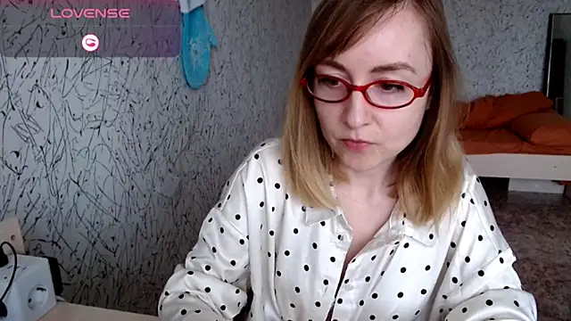 Athena Richards online show from 05-24-26, 09:36