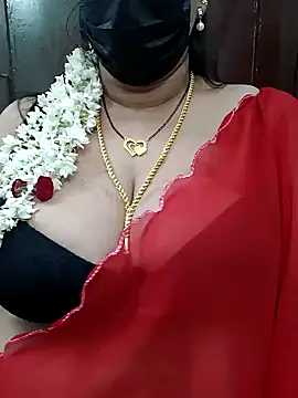 Snapshot of ashikaa_r chatting on 12-29-24, 06:16 ashikaa r online show from 12-29-24, 06:16