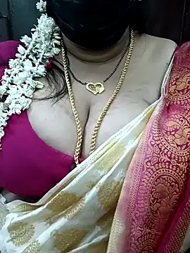 Snapshot of ashikaa_r chatting on 12-30-24, 06:16 ashikaa r online show from 12-30-24, 06:16