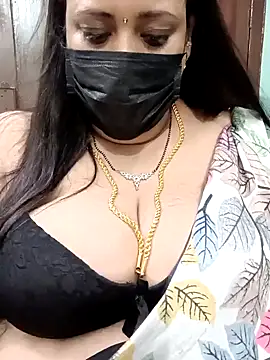 Snapshot of ashikaa_r chatting on 01-01-25, 08:04 ashikaa r online show from 01-01-25, 08:04