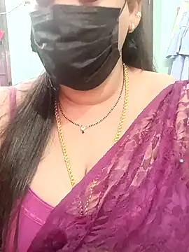 Snapshot of ashikaa_r chatting on 01-19-25, 10:50 ashikaa r online show from 01-19-25, 10:50