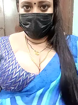 Snapshot of ashikaa_r chatting on 01-23-25, 04:59 ashikaa r online show from 01-23-25, 04:59