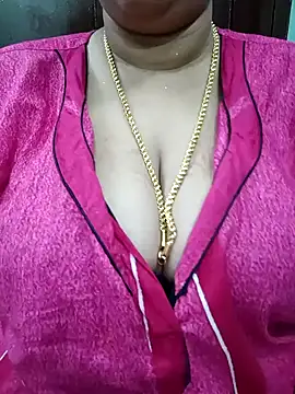 Snapshot of ashikaa_r chatting on 01-27-25, 09:55 ashikaa r online show from 01-27-25, 09:55