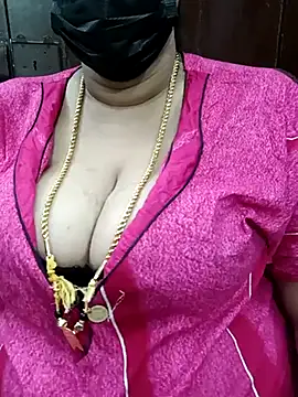 Snapshot of ashikaa_r chatting on 02-16-25, 07:49 ashikaa r online show from 02-16-25, 07:49