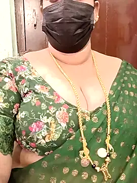 Snapshot of ashikaa_r chatting on 03-16-25, 09:16 ashikaa r online show from 03-16-25, 09:16