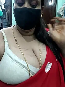 Snapshot of ashikaa_r chatting on 10-06-25, 09:01 ashikaa r online show from 10-06-25, 09:01