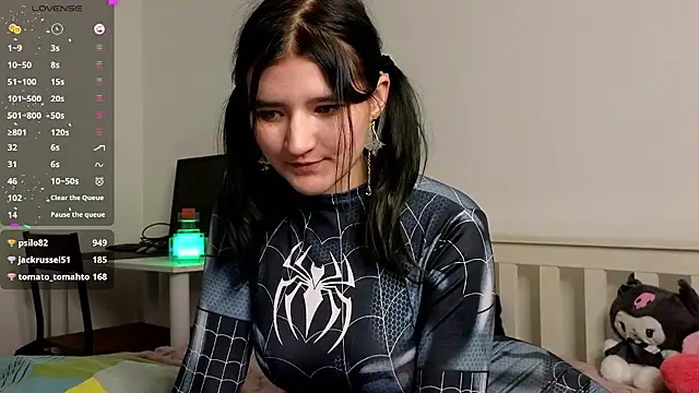 Snapshot of Kai-Gerda6 chatting on 01-05-26, 05:27 Kai-Gerda6 online show from 01-05-26, 05:27