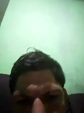 Snapshot of Alonsomadeira chatting on 09-24-25, 03:48 Alonsomadeira online show from 09-24-25, 03:48