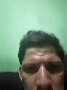 Snapshot of Alonsomadeira chatting on 09-26-25, 01:26 Alonsomadeira online show from 09-26-25, 01:26