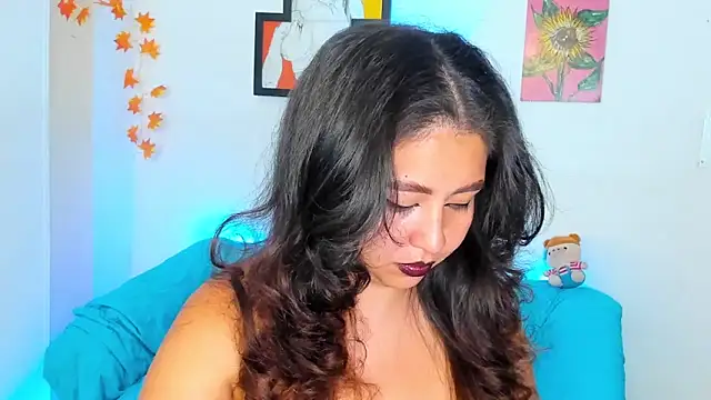 Snapshot of LiahDiaz chatting on 01-11-25, 09:25 LiahDiaz online show from 01-11-25, 09:25