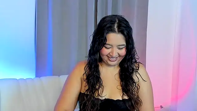 Snapshot of LiahDiaz chatting on 09-09-25, 03:33 LiahDiaz online show from 09-09-25, 03:33